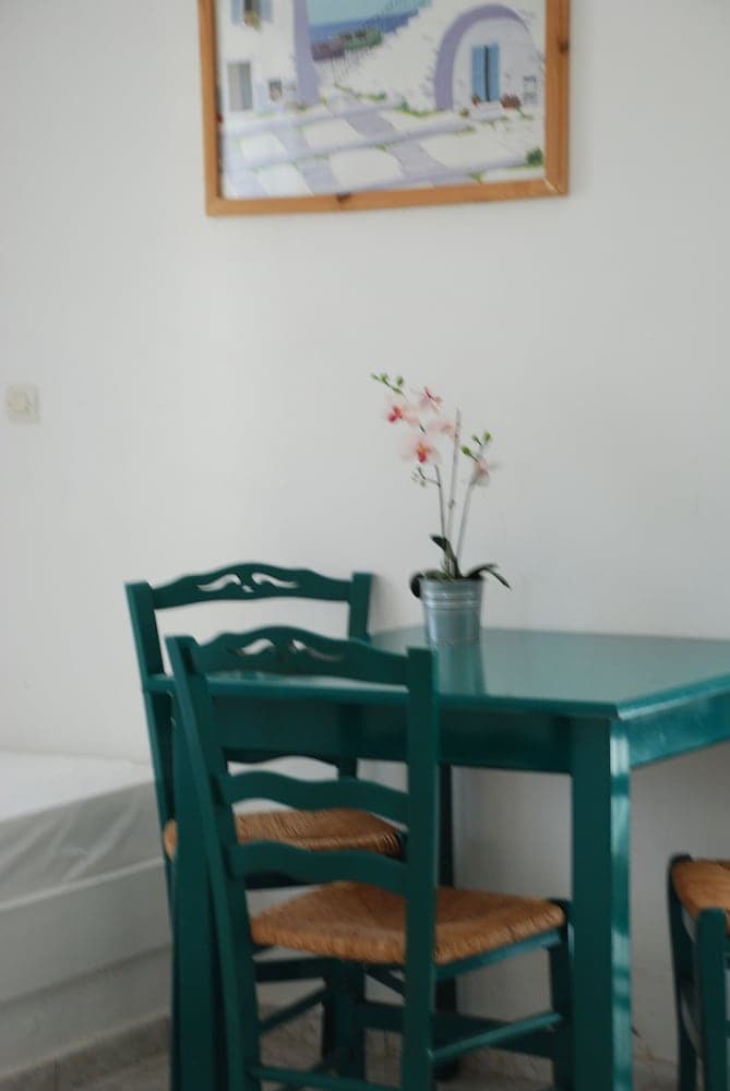 Zeus Hotel