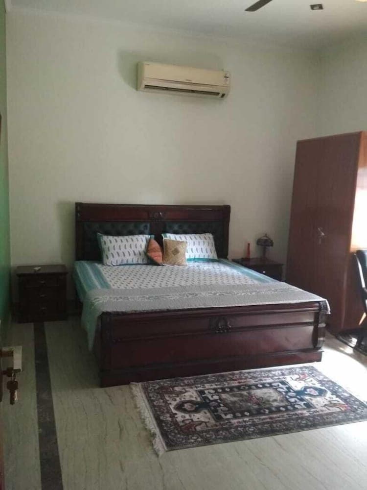 Dev Vatika Home Stay