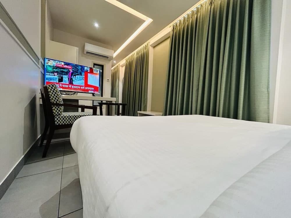 Five Elements Hotels Goldleaf Haldwani