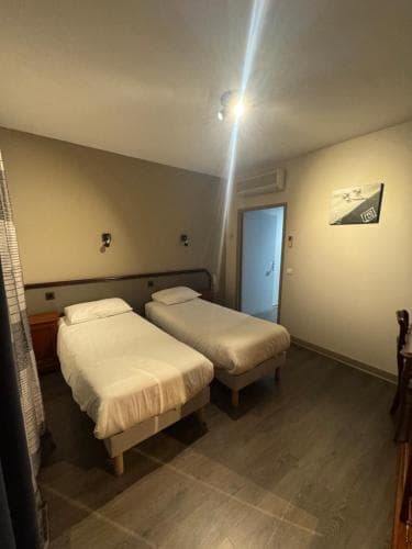 Hotel Henry