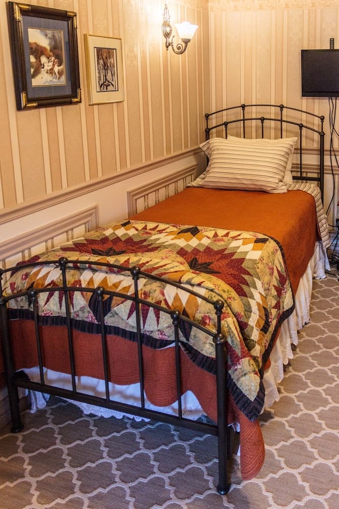 Frisco Lodge