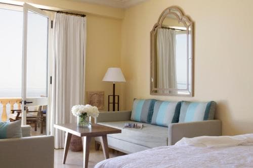 Anassa Hotel
