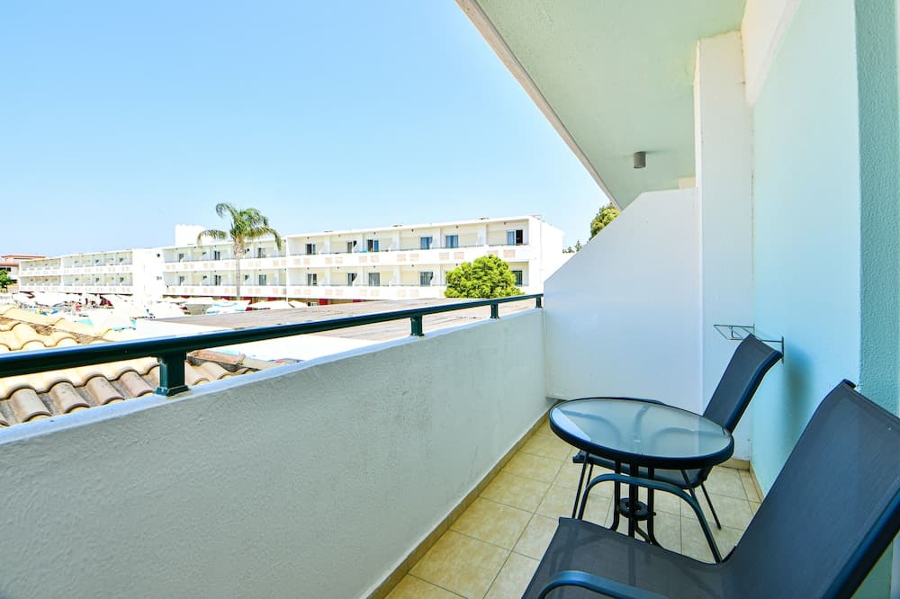 Dodeca Sea Resort