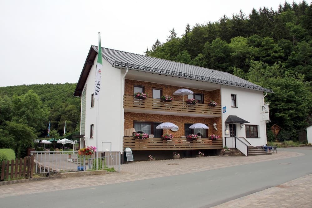 Zur DorfschÄnke