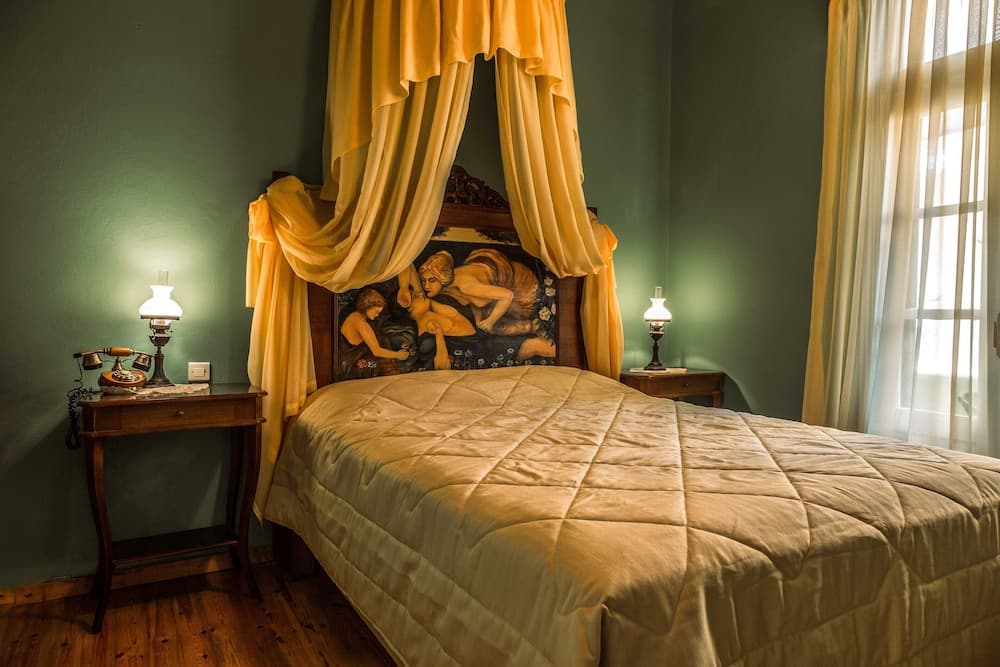 Ilion Hotel Suites