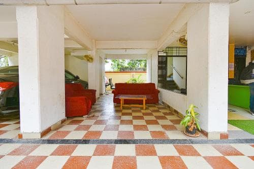 FabHotel Golden Leaf