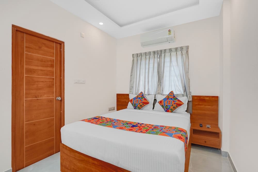Fabhotel Sai Palace