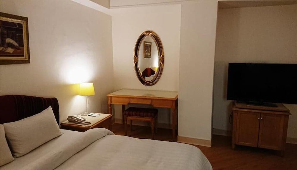 Gaudi Hotel