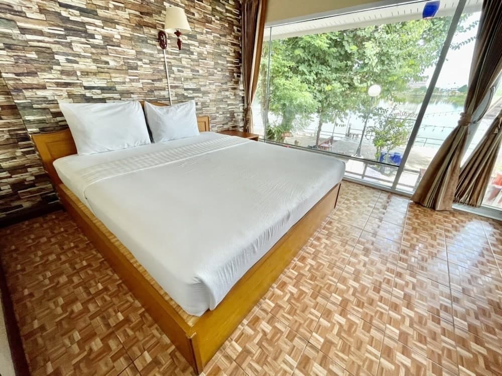 Techno Riverview Resort