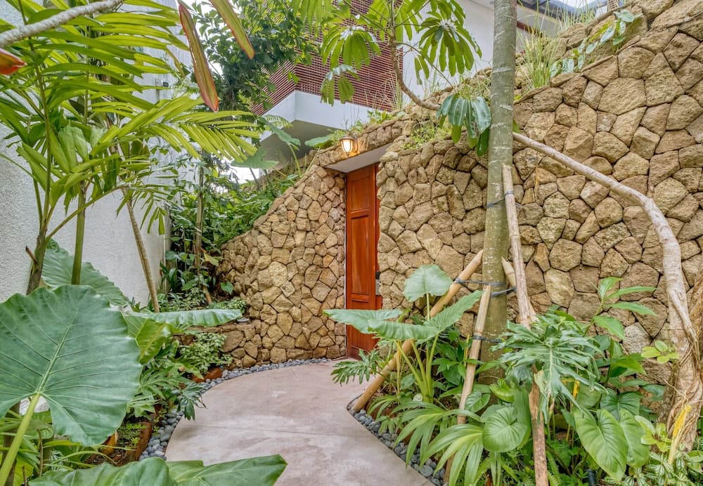 Jungle Flower Villas