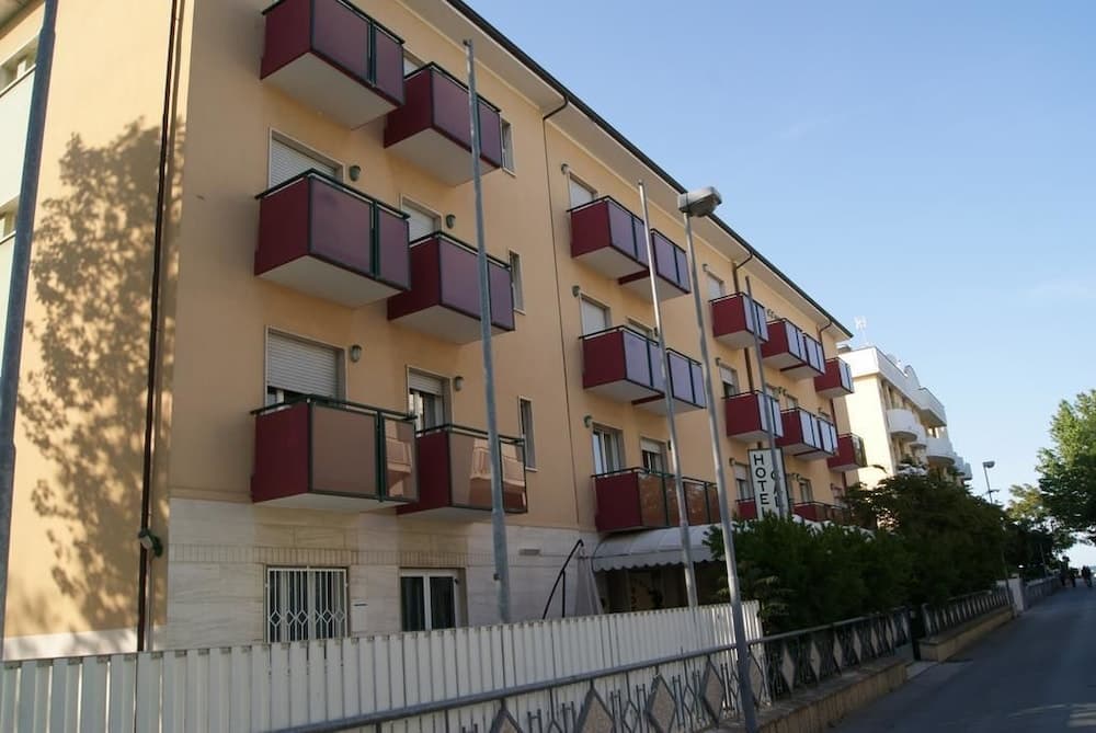 Hotel Aron