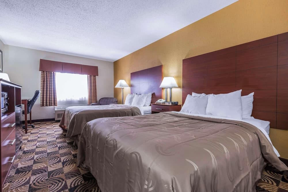 Quality Inn Sycamore