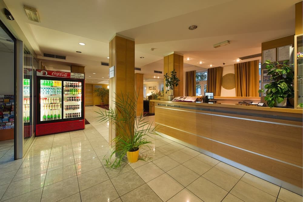 EA Hotel Populus