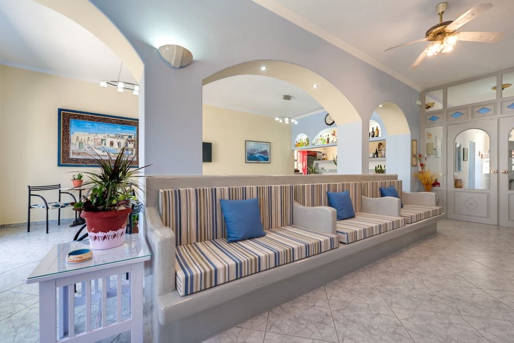 Akis Hotel