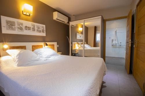 Hotel Athena