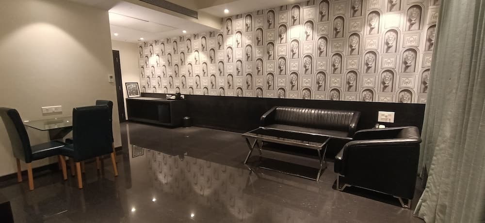 Hotel Gopalas Residency