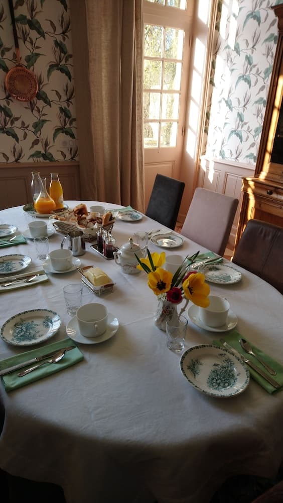 Manoir De Conjon
