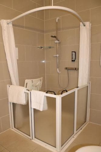 Tulfarris Hotel & Golf Resort