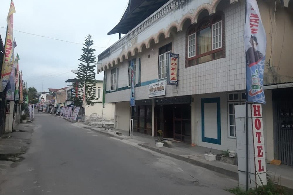 OYO 93237 Hotel Triarga