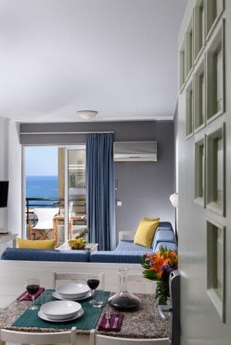 Alantha Apartments