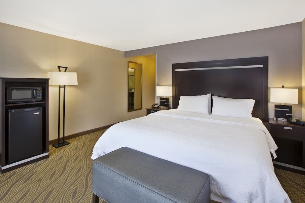 Hampton Inn & Suites Elyria