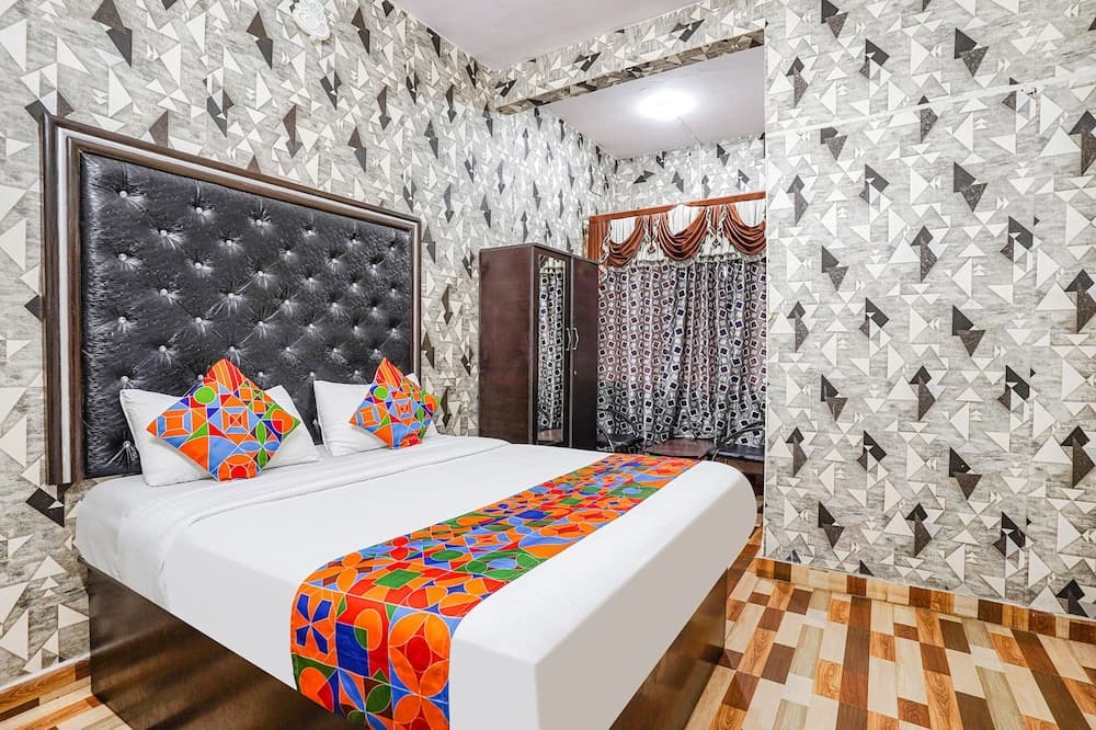 FabHotel Pavithraa Edition