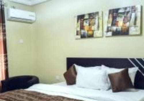 DCM Hotel & Suites