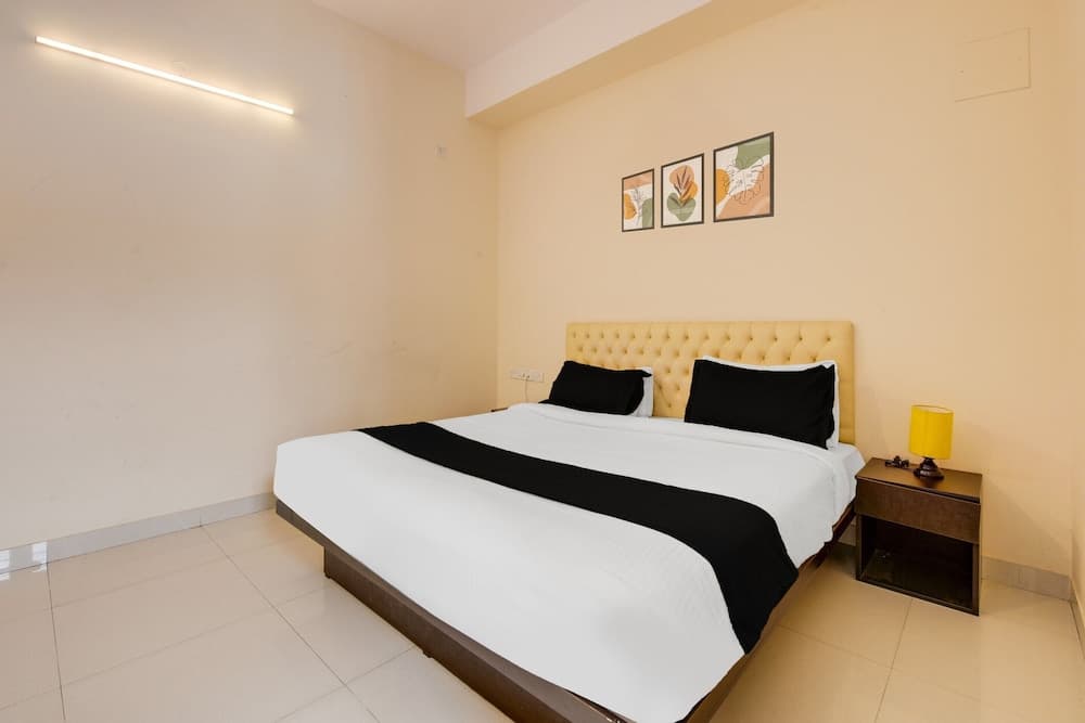 Cosy Stays at HBR Layout