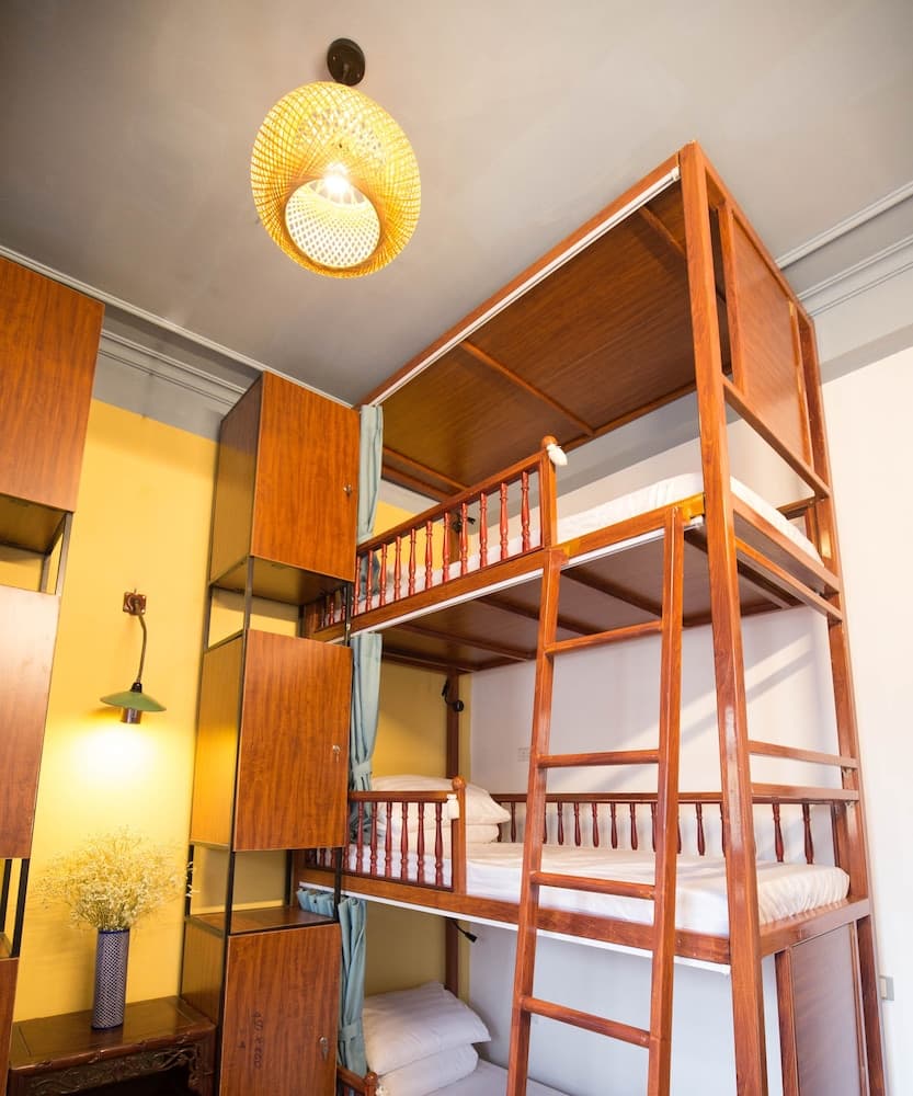 Halley Hostel