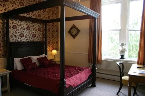 Five Rise Locks Hotel