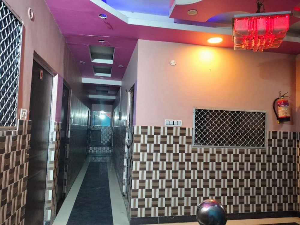 Hotel Asha Palace