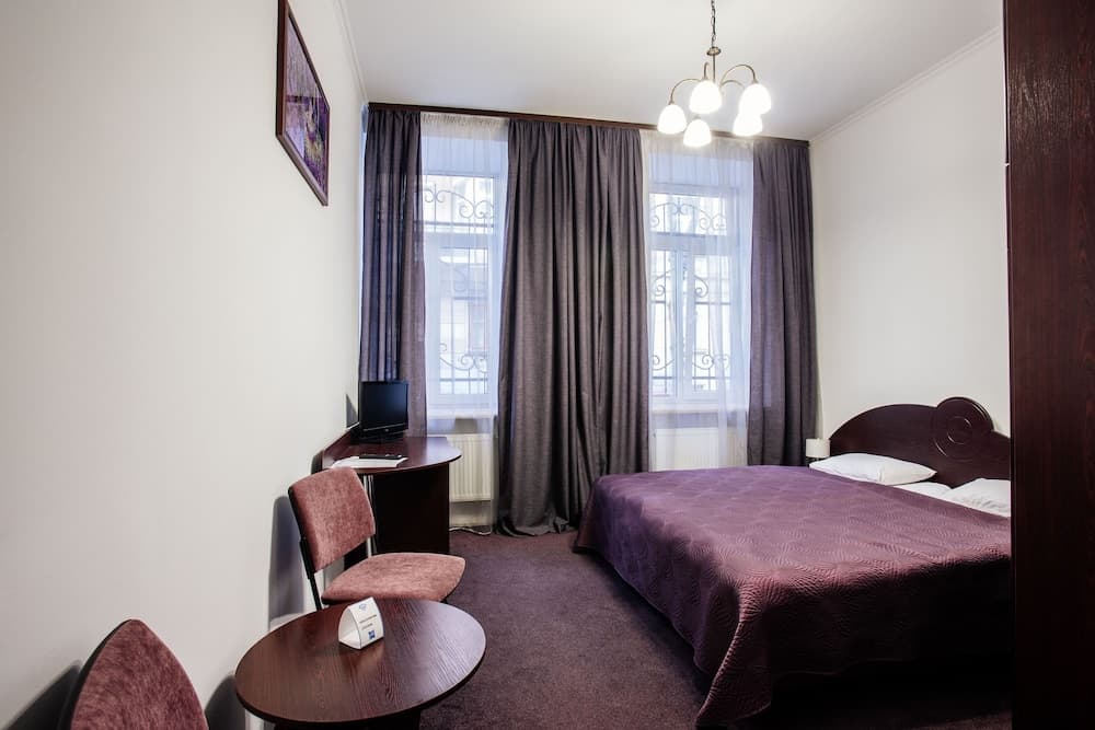 Discovery B&B Hostel