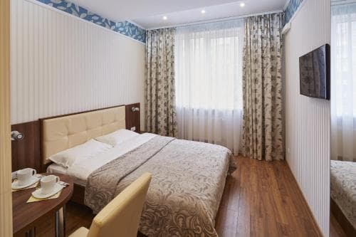 Three Crowns Hotel