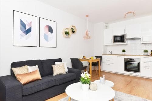 Laurel Bay Apartment