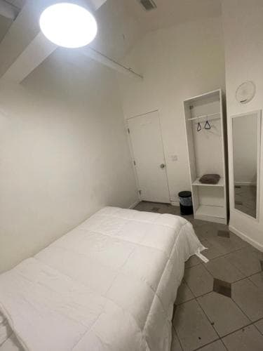 Culver City Hostel