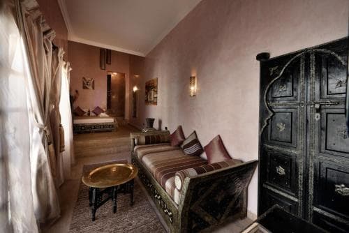 Riad Les Ammonites