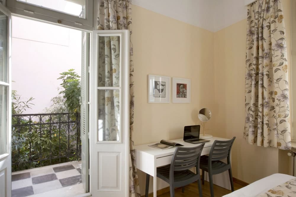 Acropolis Neoclassical Mansion by YHA