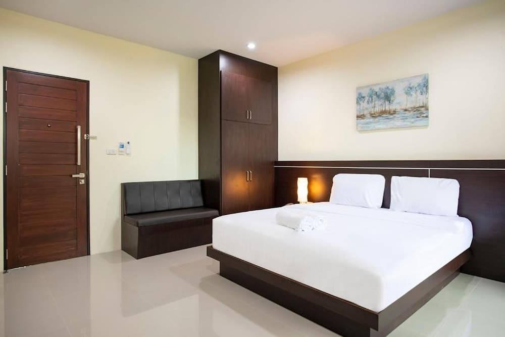Thip Thip Hotel