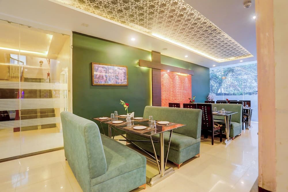 Fabhotel Zion Inn