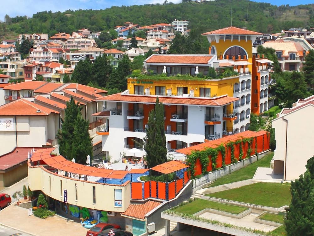 Kiparisite Hotel