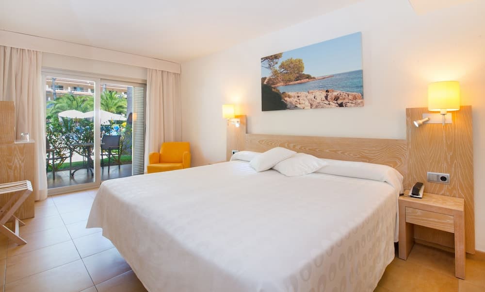 Iberostar Waves Pinos Park