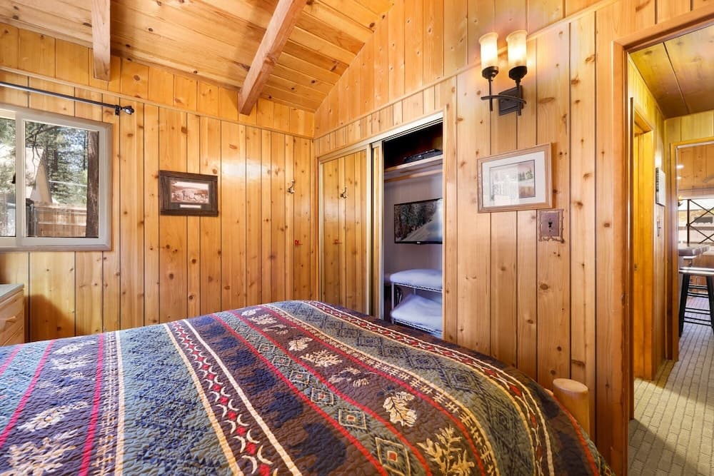 Oriole Cottage-621 by Big Bear Vacations