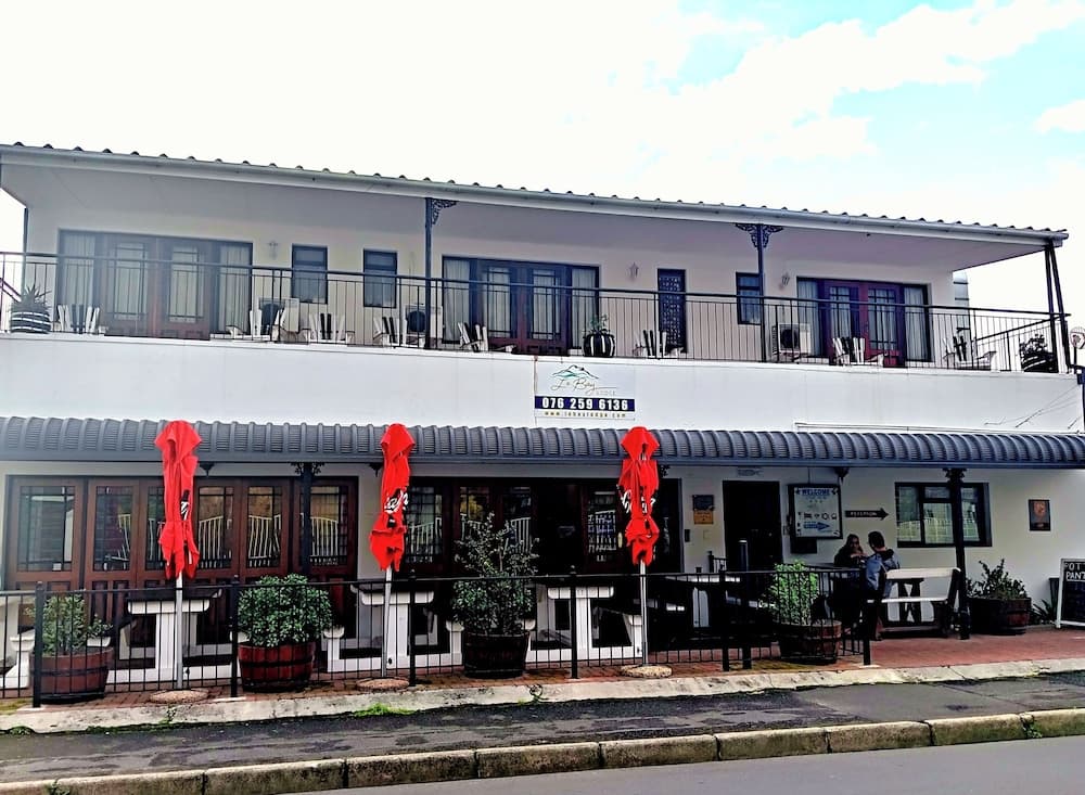 Le Bay Lodge