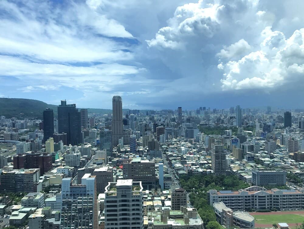 85 Sky Hostel