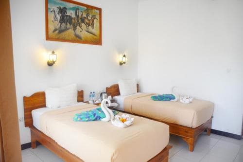 Mamaras Guest House
