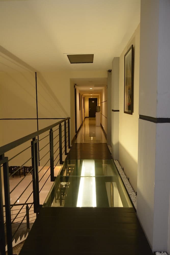Puri Chorus Hotel
