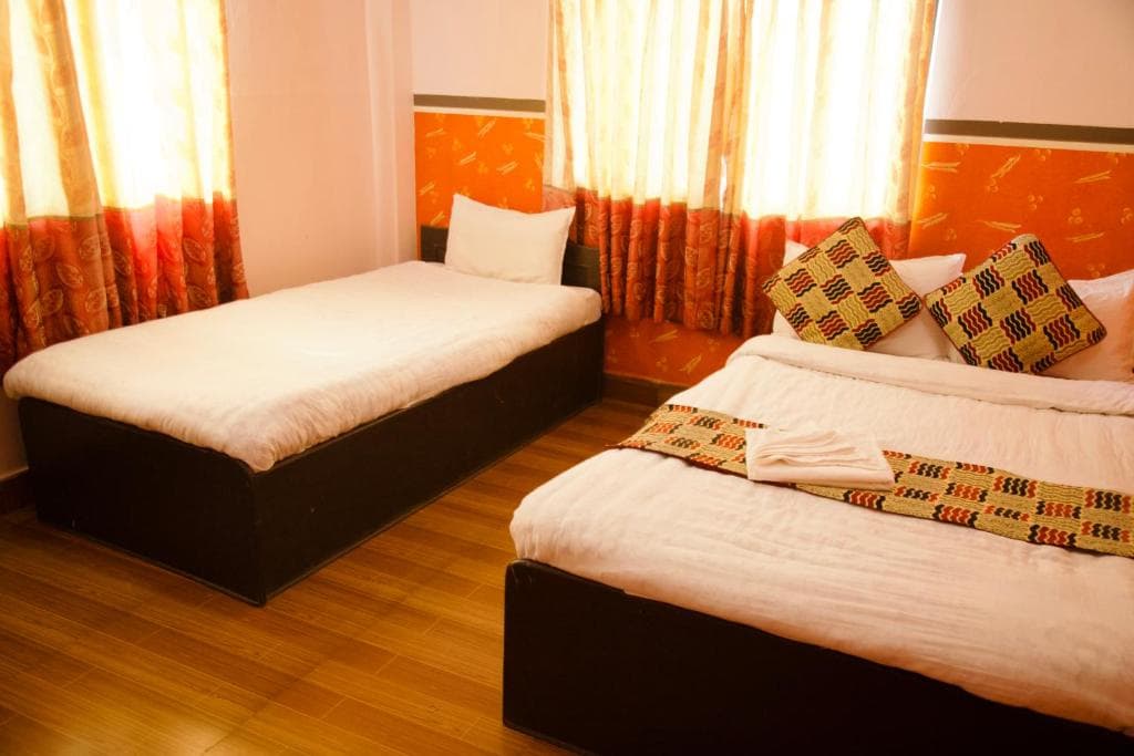 Hotel lake valley