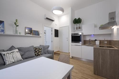 B&B In White