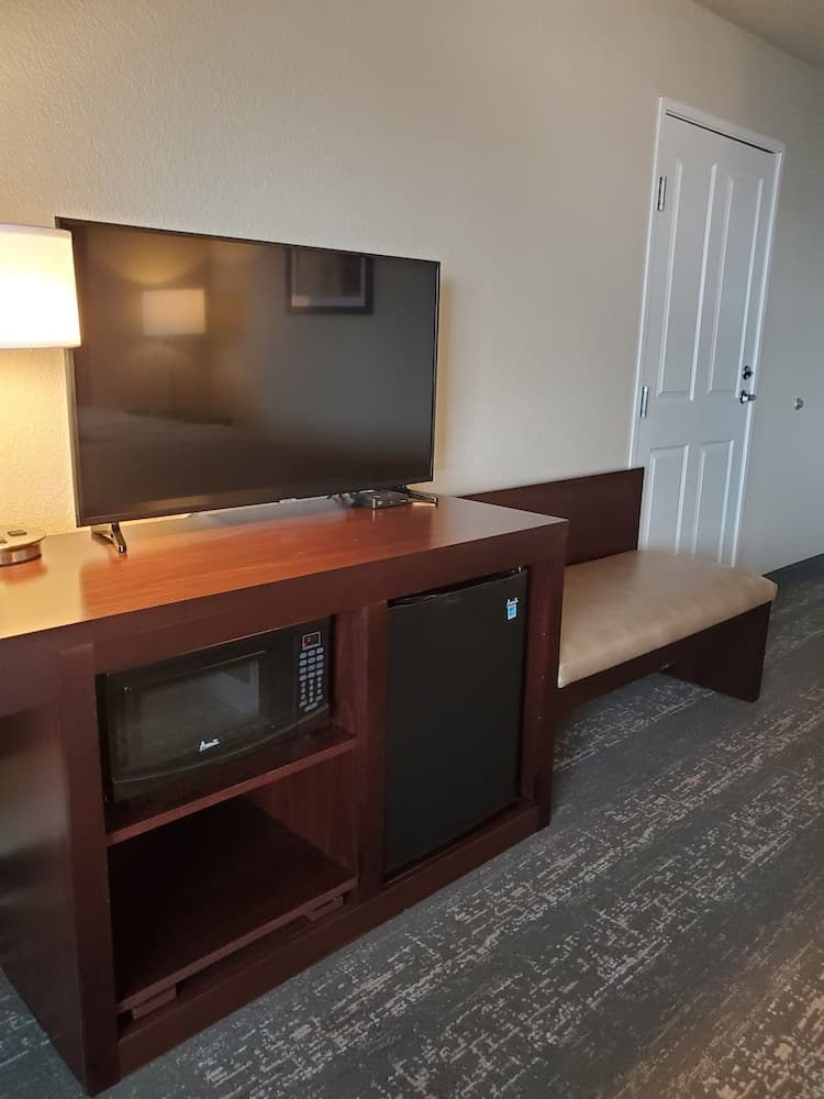 Cobblestone Suites Oshkosh