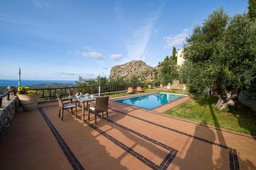 Malathiros Villas
